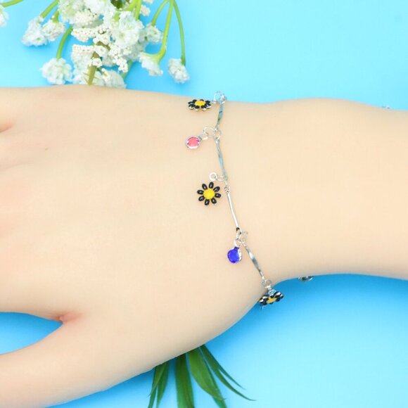 Chic & Stylish Bracelet – A Thoughtful Gift for Women and Girls, DYC1032 - Picture 7 of 9